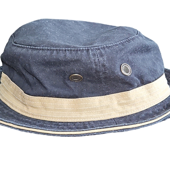 Dockers mens bucket hat. Black with a tan stripe. - Picture 4 of 5